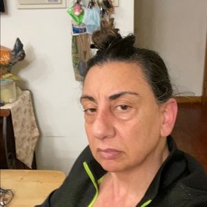 Meet your Posher, Gloria